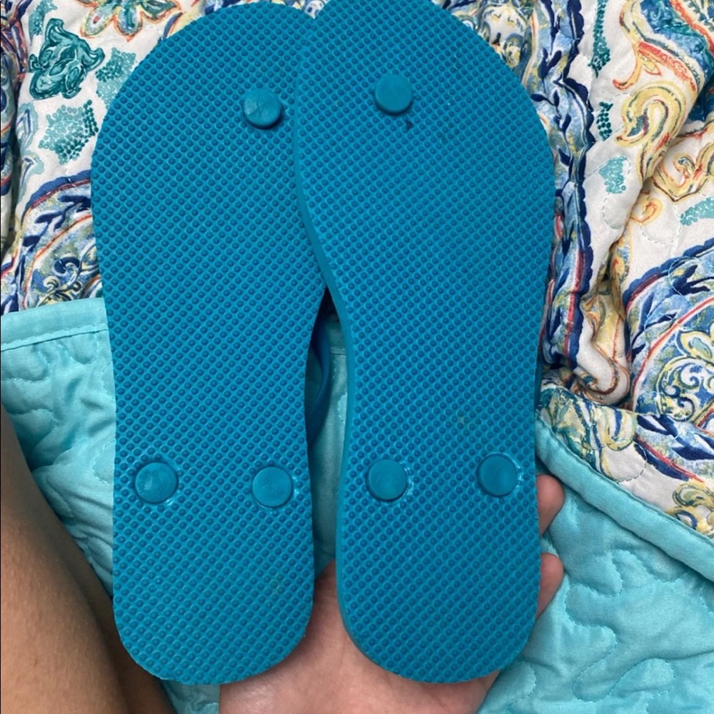flip flops - Picture 2 of 2